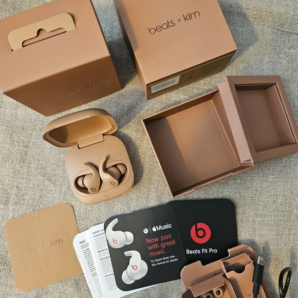 Beats Fit Pro True Wireless Earbuds - Kim K Special Edition - Dune - Picture 5 of 5